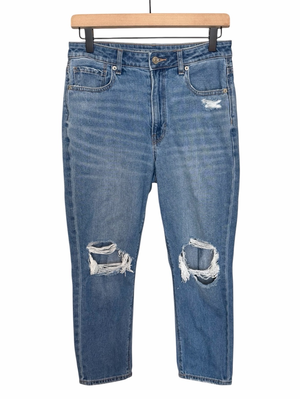 American Eagle Mom Jean - Size 6 X-SHORT